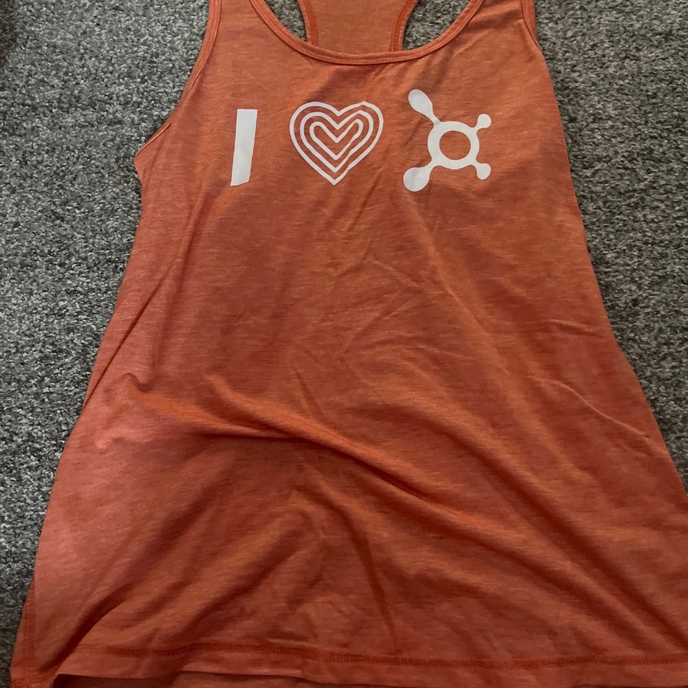 Orangetheory Set of 8 Tanks - Picture 4 of 8